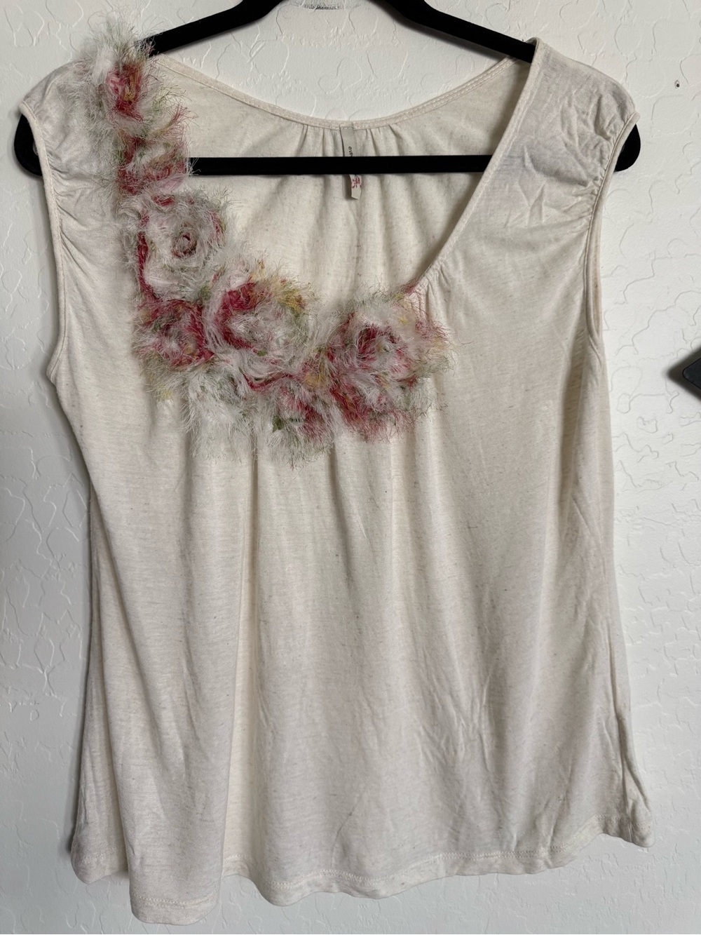 5/$25 OLIVIA MOON Women's Lightweight Cream Floral Trim Scoop Neck Knit Top - Lg
